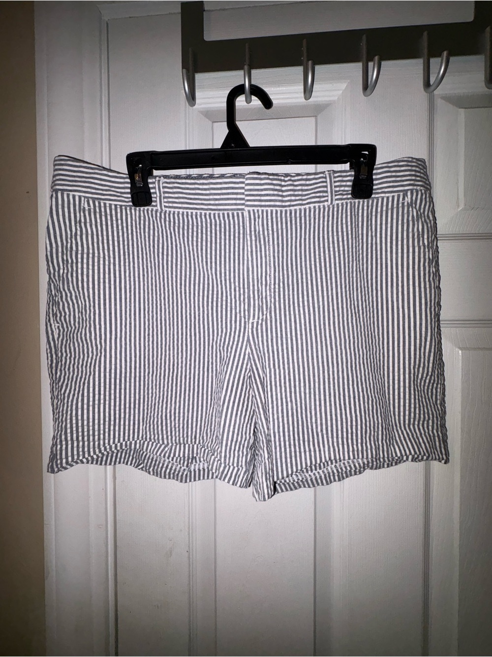 Banana Republic Striped Seersucker Shorts - White & Navy